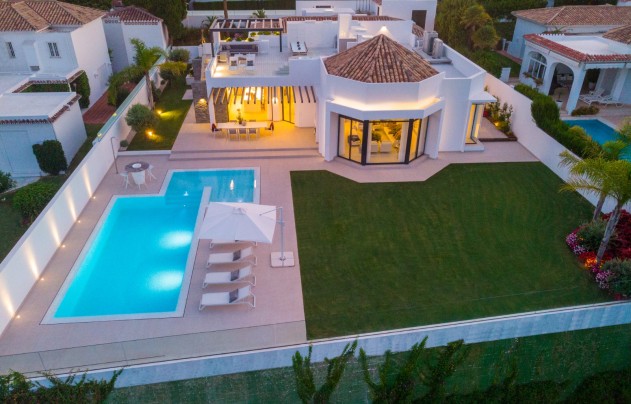 Villa - Herverkoop - Marbella - Nueva Andalucía