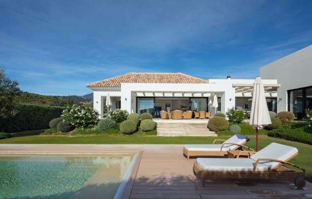 Villa - Herverkoop - Marbella - Nueva Andalucía