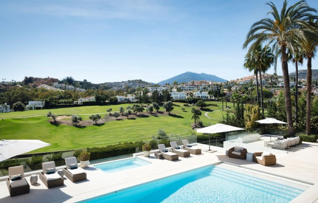 Villa - Herverkoop - Marbella - Nueva Andalucía