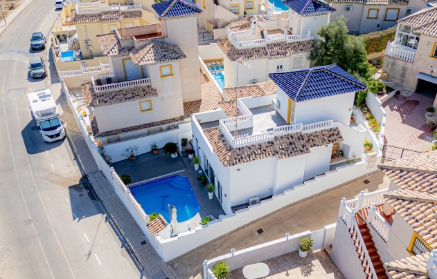 Villa - Herverkoop - Orihuela Costa - La Zenia