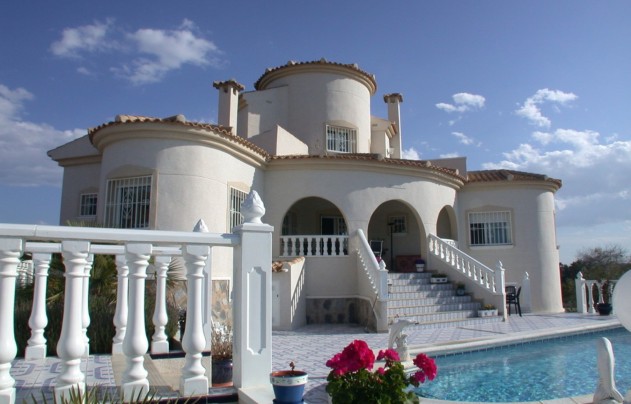 Villa - Resale - Almoradí - Almoradí