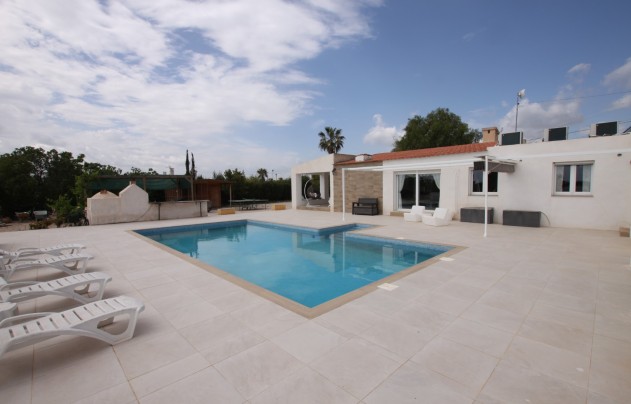 Villa - Resale - Crevillente - Crevillente