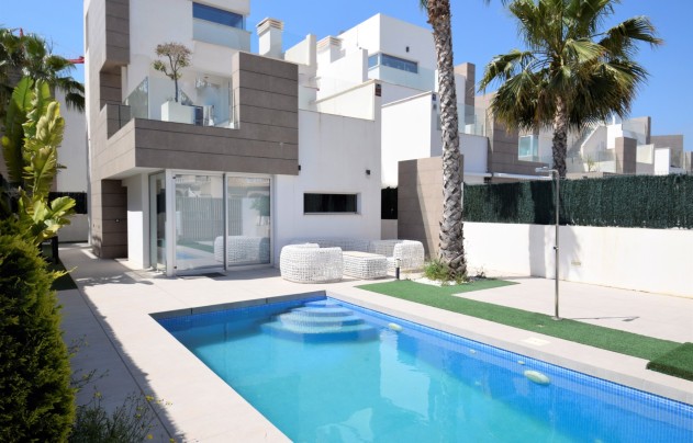 Villa - Resale - Guardamar del Segura - El Raso