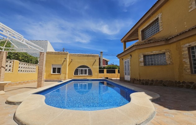 Villa - Resale - Los Alcazares - Los Alcazares