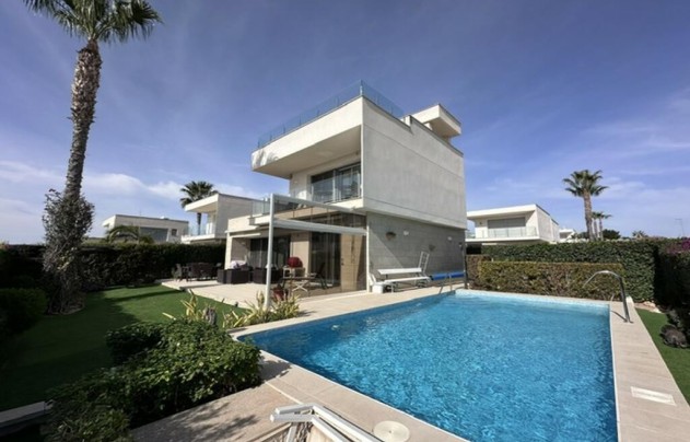 Villa - Resale - Orihuela - Vistabella