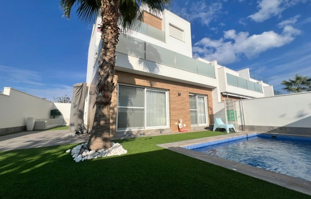 Villa - Resale - Pilar de la Horadada - Pilar de la Horadada