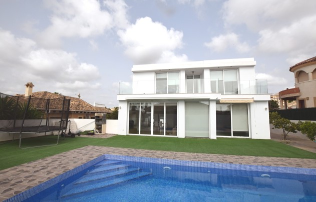 Villa - Resale - San Fulgencio - La Marina