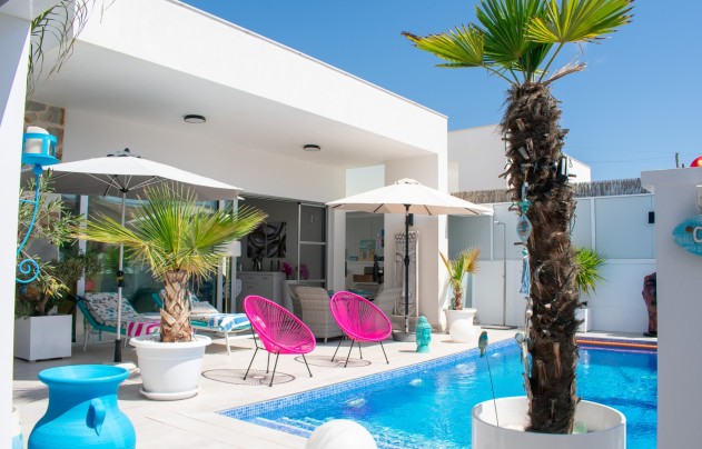 Villa - Resale - Torrevieja - El Chaparral