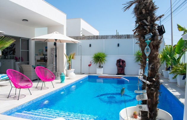 Villa - Resale - Torrevieja - El Chaparral