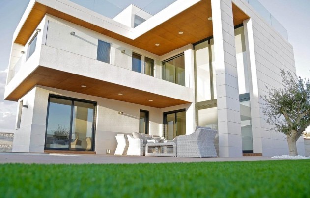 Obra nueva - Villa - Orihuela Costa - Campoamor