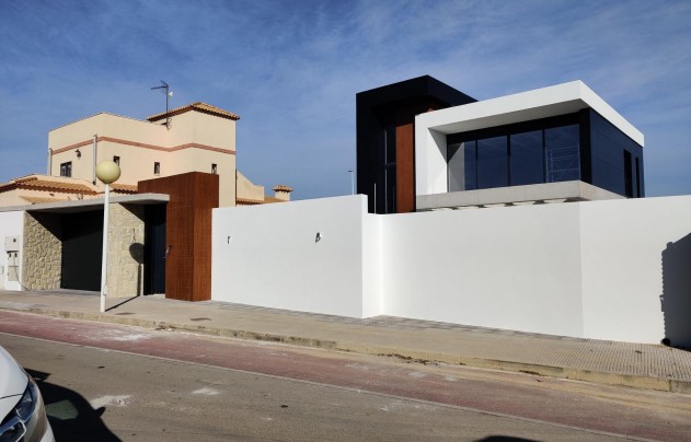 Obra nueva - Villa - Orihuela Costa - La Zenia