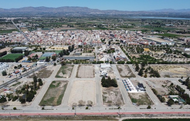 Obra nueva - Villa - Dolores - polideportivo