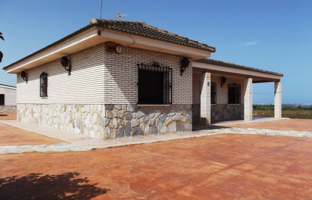 Resale - Villa - Los Montesinos - La Herrada