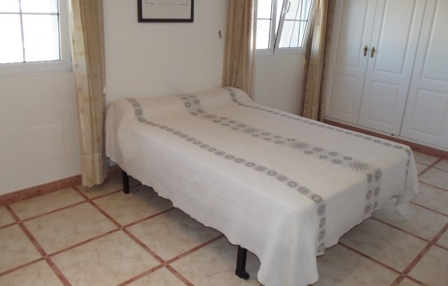 Resale - Villa - Torrevieja - El Chaparral