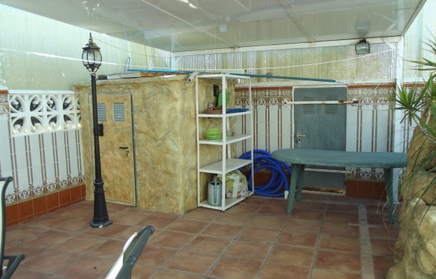 Resale - Villa - Torrevieja - El Chaparral