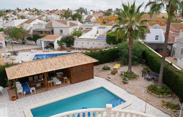 Resale - Villa - Torrevieja - El Chaparral