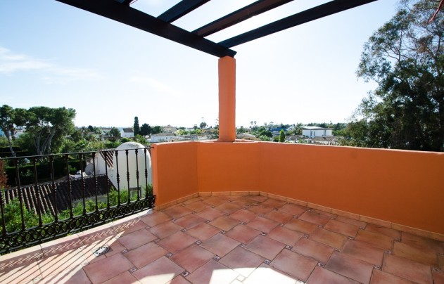 Resale - Apartment - Marbella - La Mairena