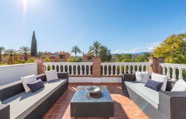 Resale - Villa - Marbella - Nueva Andalucía