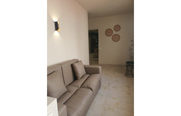 Resale - Apartment - Marbella - Puerto Banús