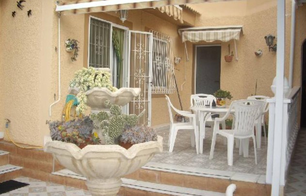 Resale - Villa - Los Alcazares - Oasis