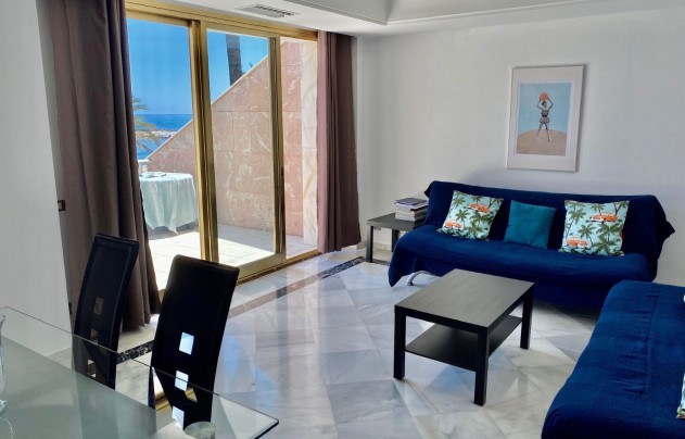 Resale - Apartment - Marbella - Puerto Banús