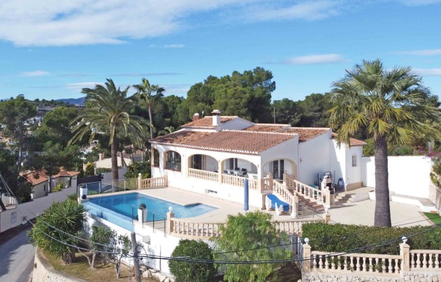 Resale - Villa - Moraira - Benimeit