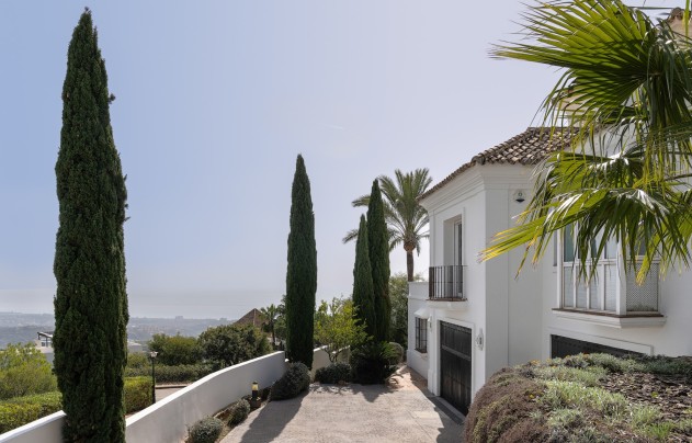 Resale - Villa - Marbella - Los Monteros