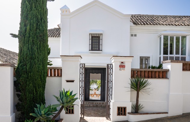 Resale - Villa - Marbella - Los Monteros