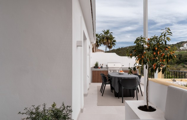 Resale - Apartment - Benahavis - La Quinta