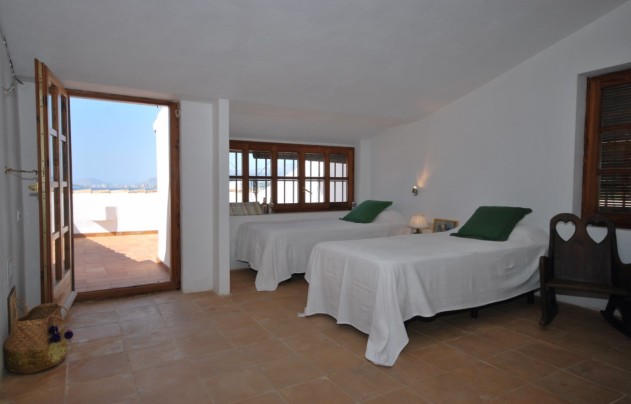 Resale - Villa - Moraira - Benimeit