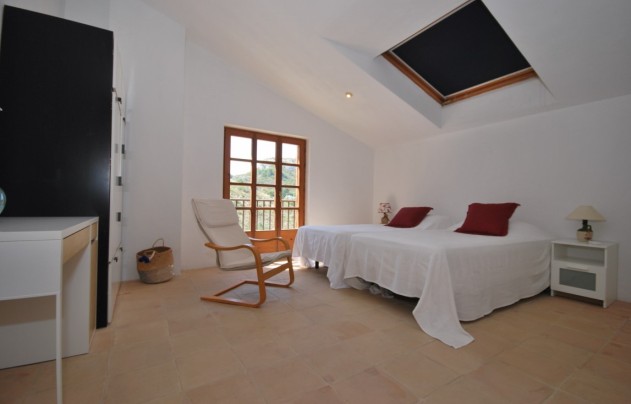 Resale - Villa - Moraira - Benimeit