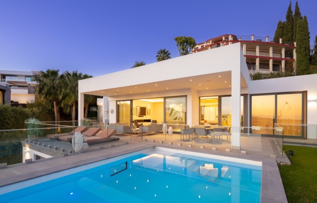 Resale - Villa - Benahavis - La Quinta