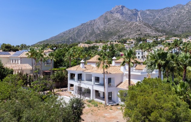 Resale - Villa - Marbella - Sierra Blanca