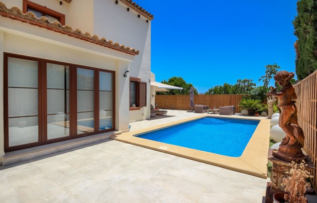 Resale - Villa - Villajoyosa