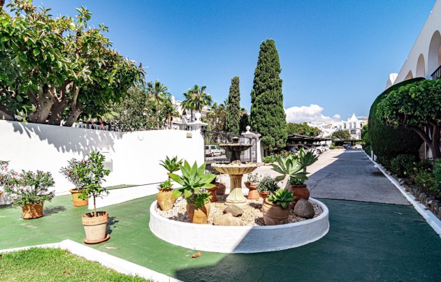 Revente - Apartment - Marbella - Nueva Andalucía