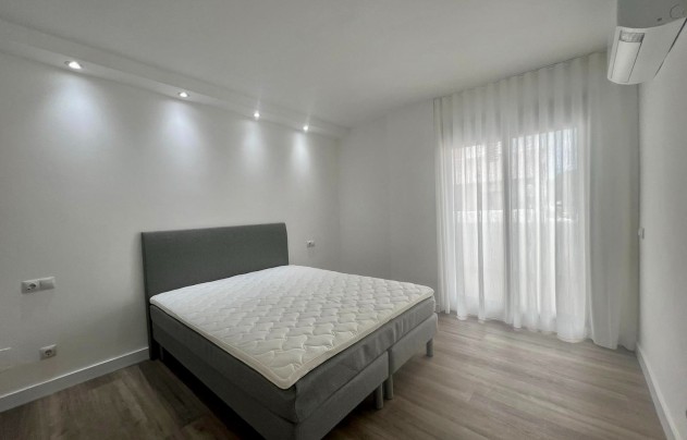 Revente - Apartment - Marbella - Nueva Andalucía