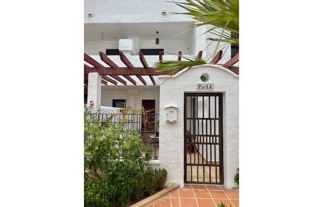 Revente - Apartment - Marbella - Nueva Andalucía