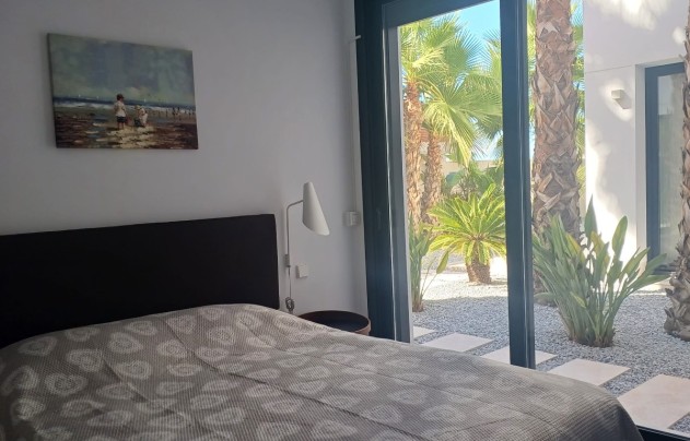 Resale - Villa - San Fulgencio - La Marina