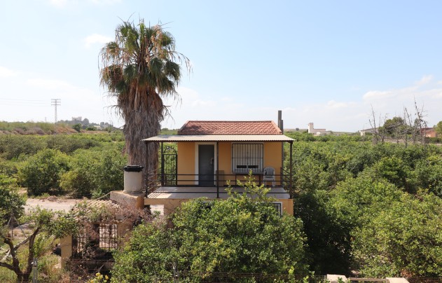 Resale - Villa - Algorfa