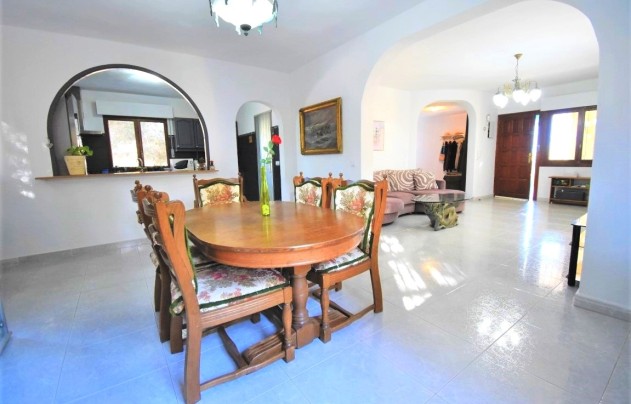 Resale - Villa - Orihuela Costa - Villamartín