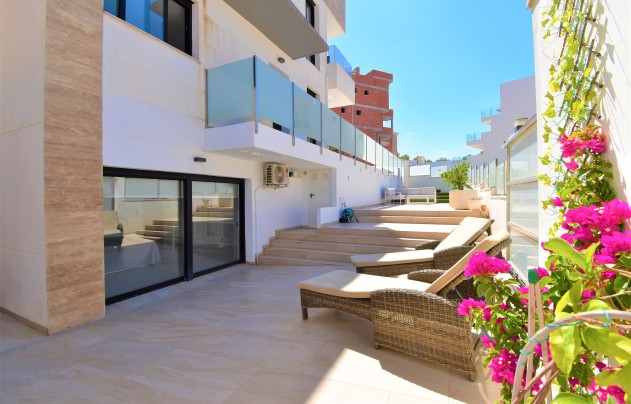 Resale - Villa - Orihuela Costa - Villamartín