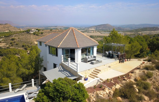 Resale - Villa - Torremendo