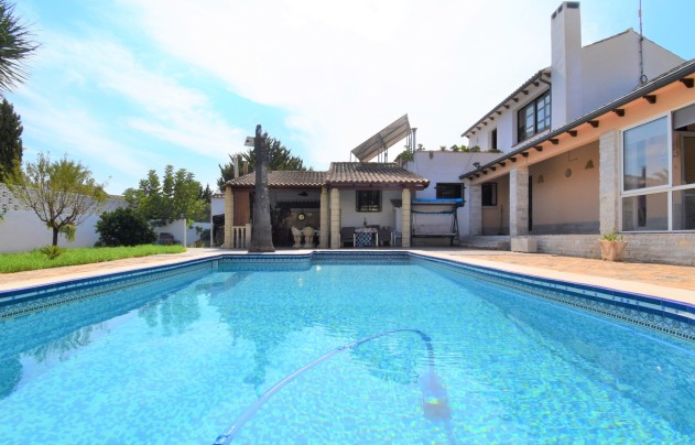 Resale - Villa - Orihuela Costa - Villamartín