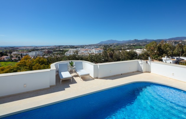 Resale - Villa - Marbella - Nueva Andalucía