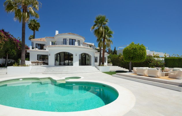 Herverkoop - Villa - Marbella - Nueva Andalucía