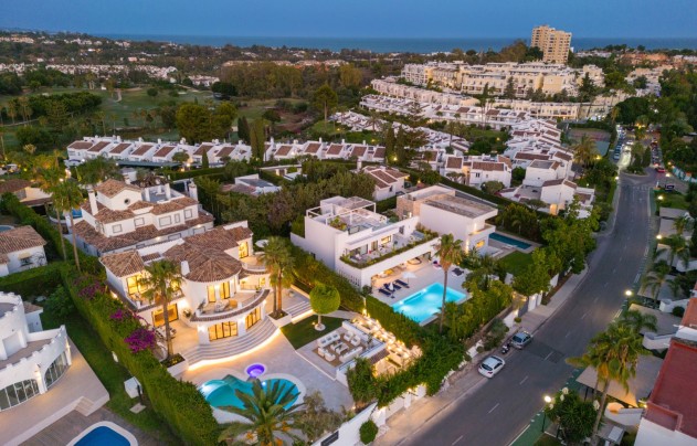 Revente - Villa - Marbella - Nueva Andalucía