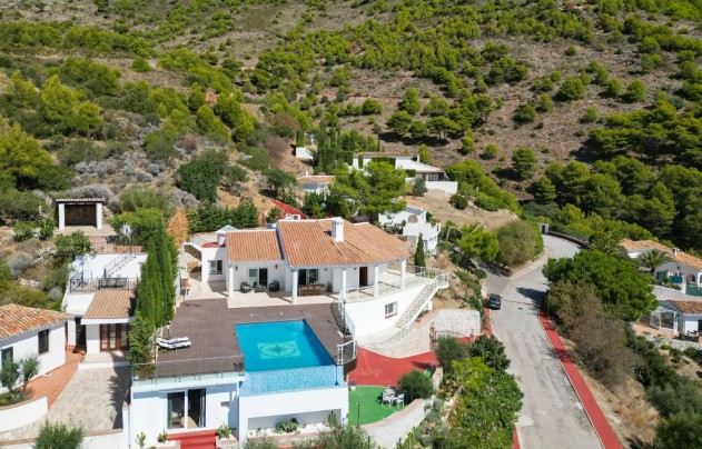 Resale - Villa - Malaga - Mijas