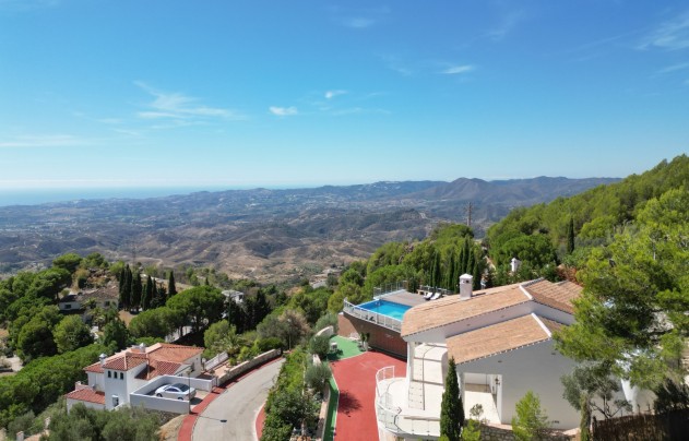 Resale - Villa - Malaga - Mijas