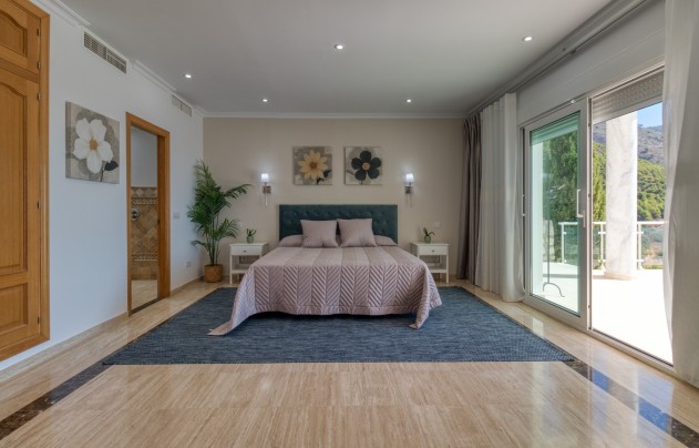 Resale - Villa - Malaga - Mijas