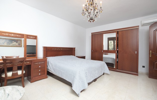 Resale - Villa - Torrevieja - La Mata